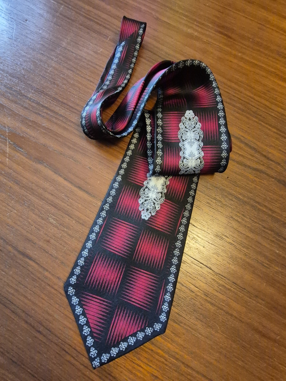 Stacy Adams Black and Red Print Silk Necktie with Silver
